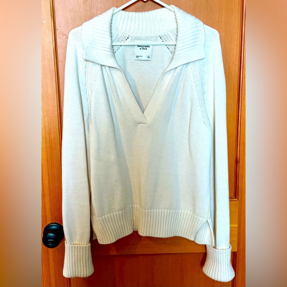 Abercrombie & Fitch popover cream sweater size large EUC